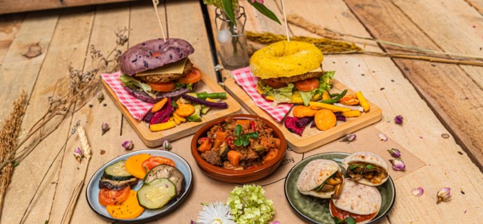 Warme kleurrijke catering gerechten