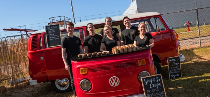 Soupa Doupa team bij vw foodtruck